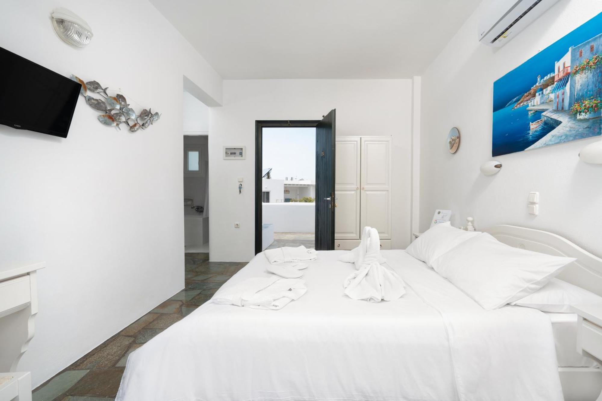 Eleni Rooms ปาริเกีย ภายนอก รูปภาพ